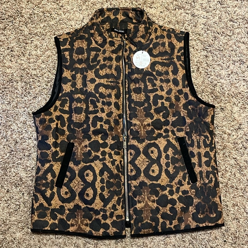 Ladies animal print boutique brand vest. NWT. Size MED